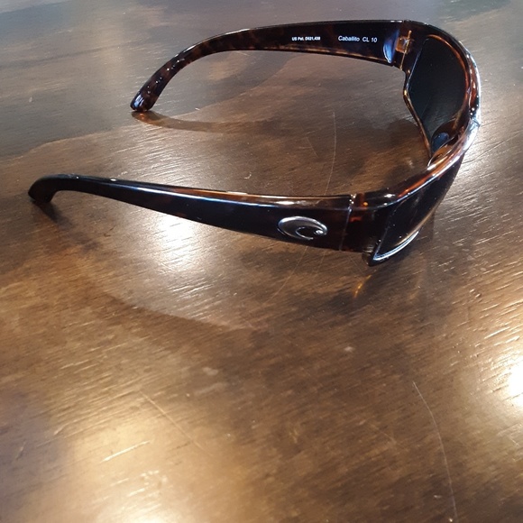 Costa - Picture 4 of 4